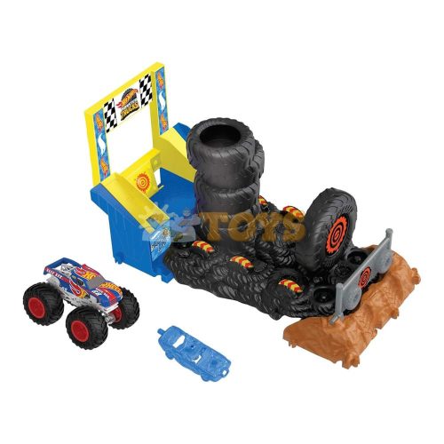 Hot Wheels Monster Trucks Smash Race Challenge Playset HNB89